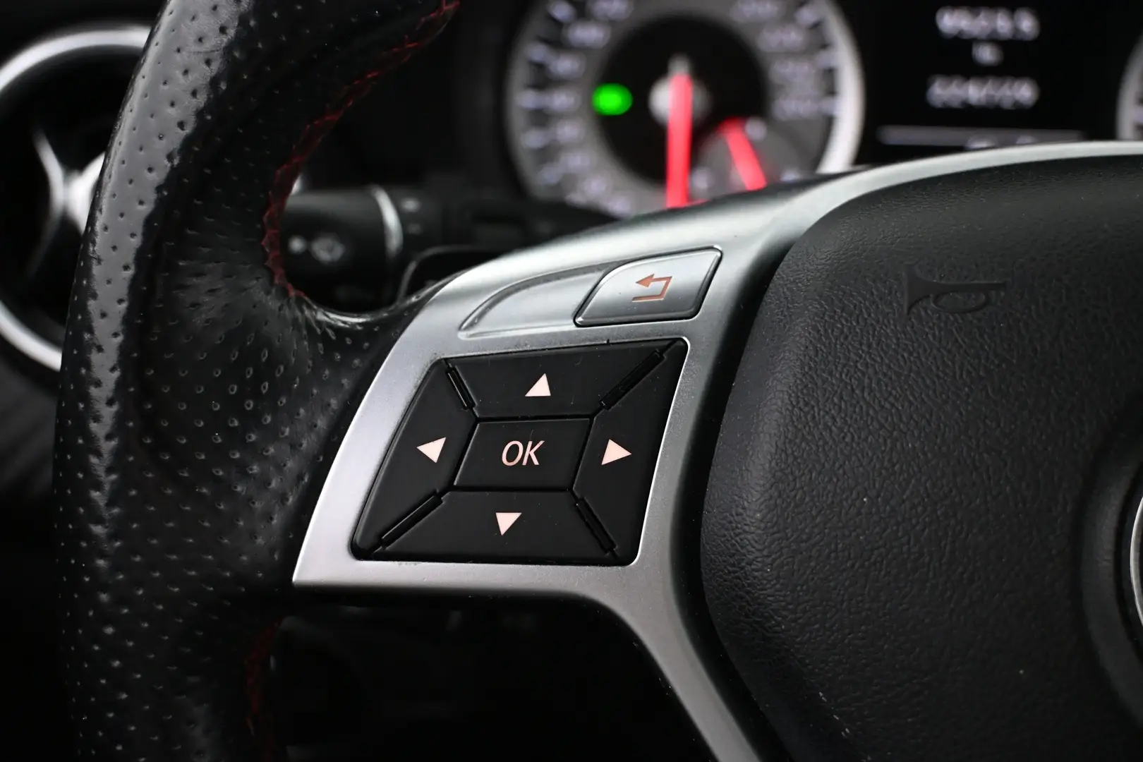 Car Image - VmL7blPMwk2ScW4DVkJGO