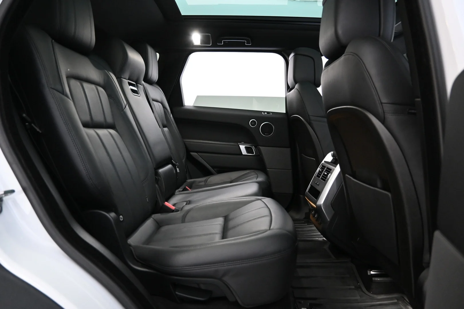 Car Image - 2rsAmmcc5fU2mnkgAfJT8Y