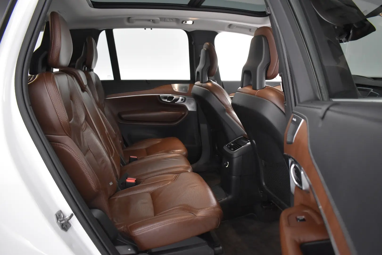 Car Image - 4p6B2A7GLrRgaIVMgB7Muz
