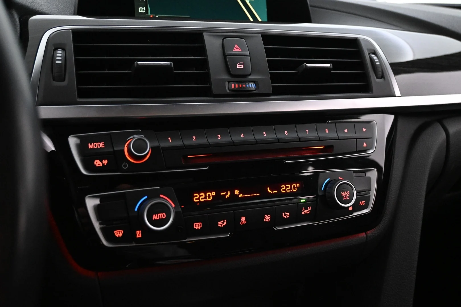 Car Image - 1Hh4QJrGmNWHUKO8SHXXWT