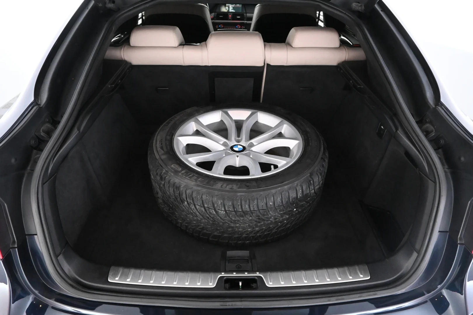 Car Image - 1g0Fh21ryyzrgvfpmluk7K