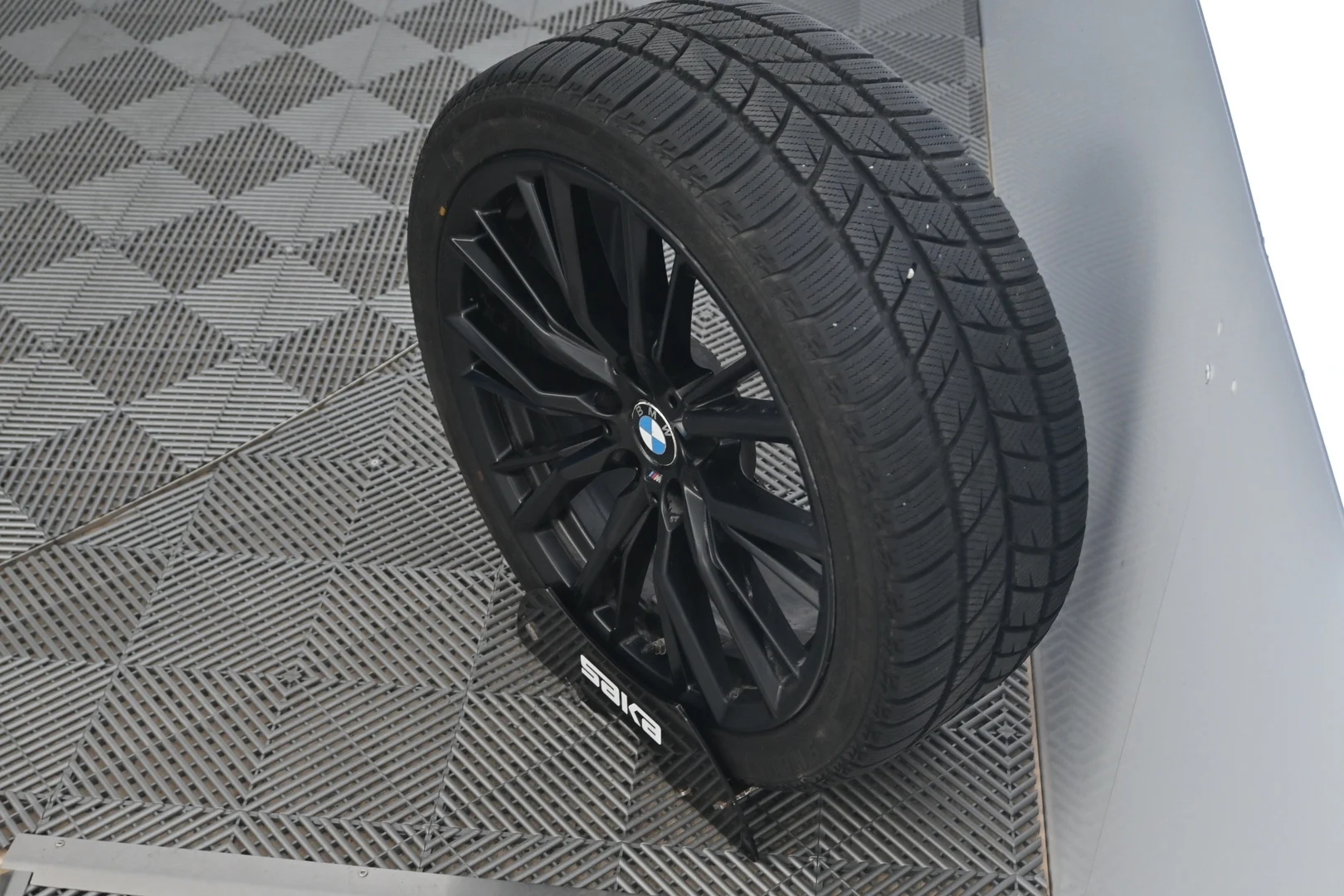 Car Image - 2f12cW4Nx5YHj1pMw3jhgX