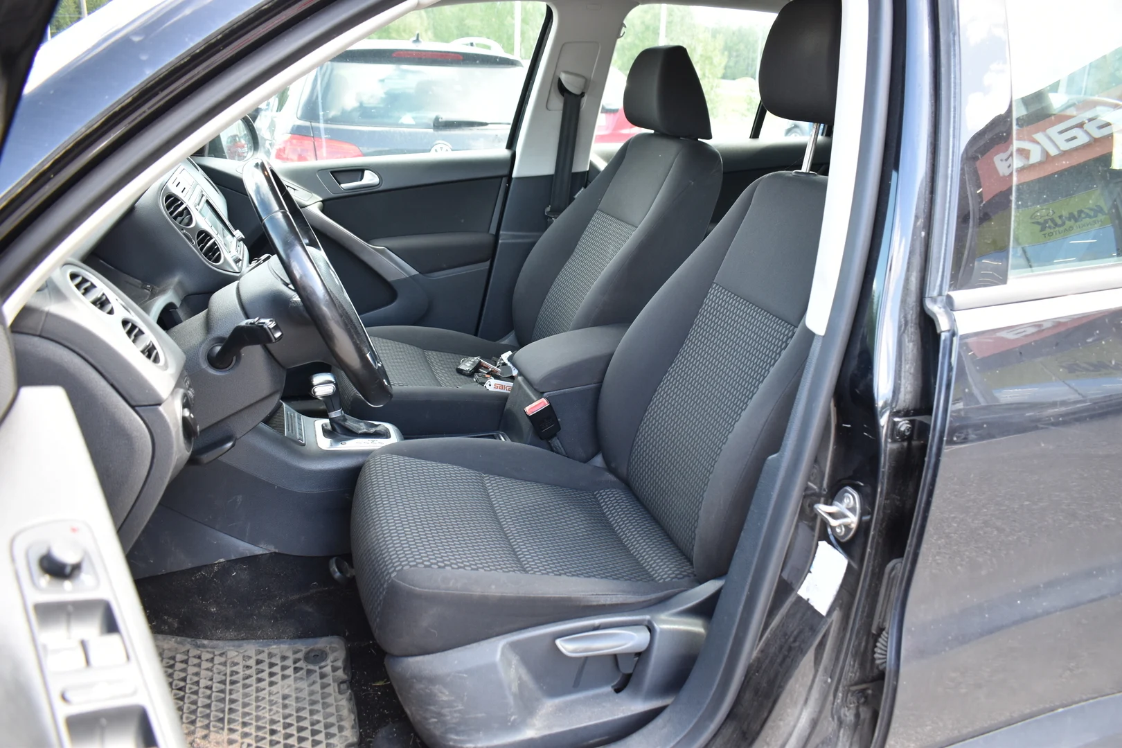 Car Image - 7D6tw0f0qpSJOzIkGGD9rr