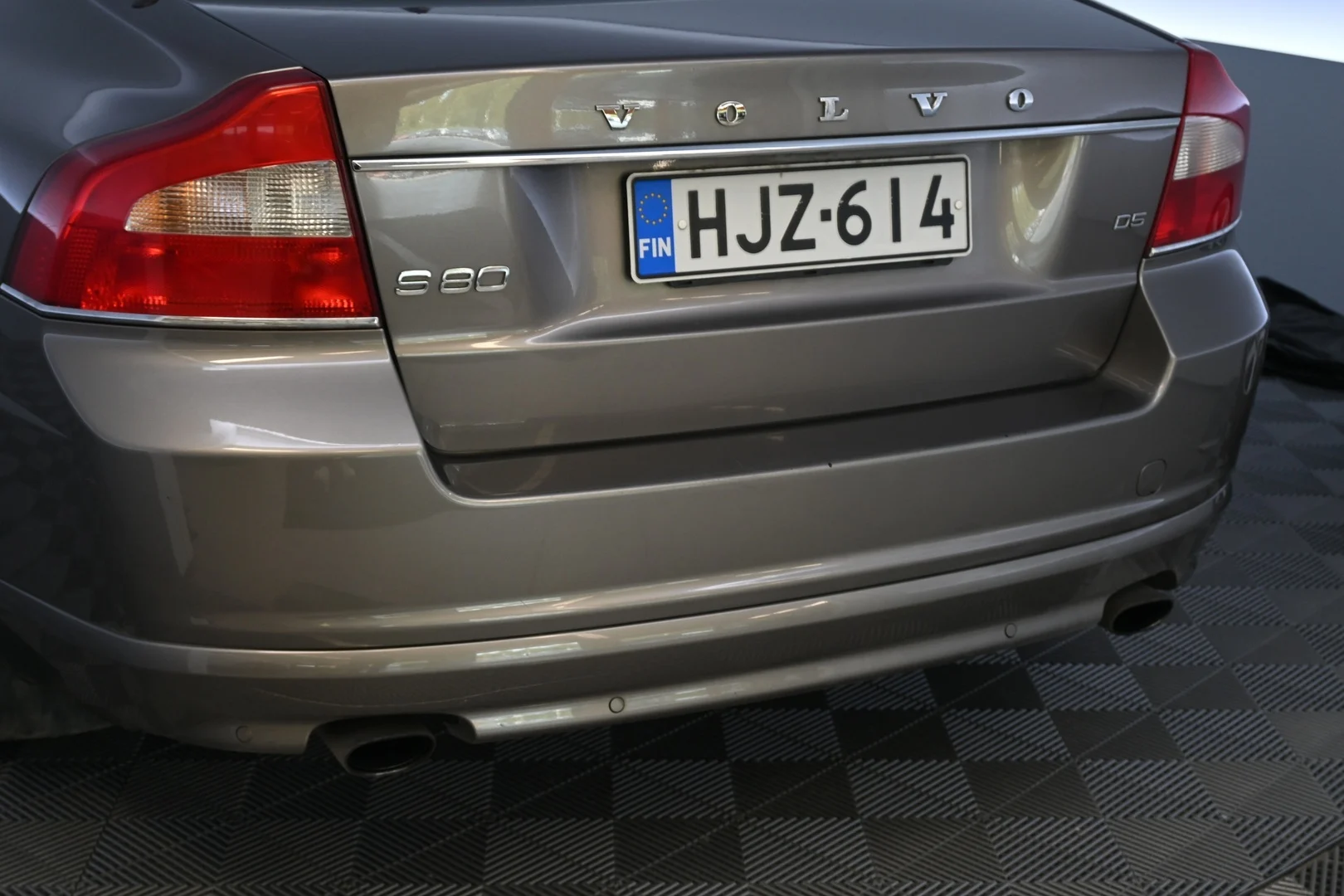 Car Image - 1rOwqa2AzNB3hVsFUSuEKh