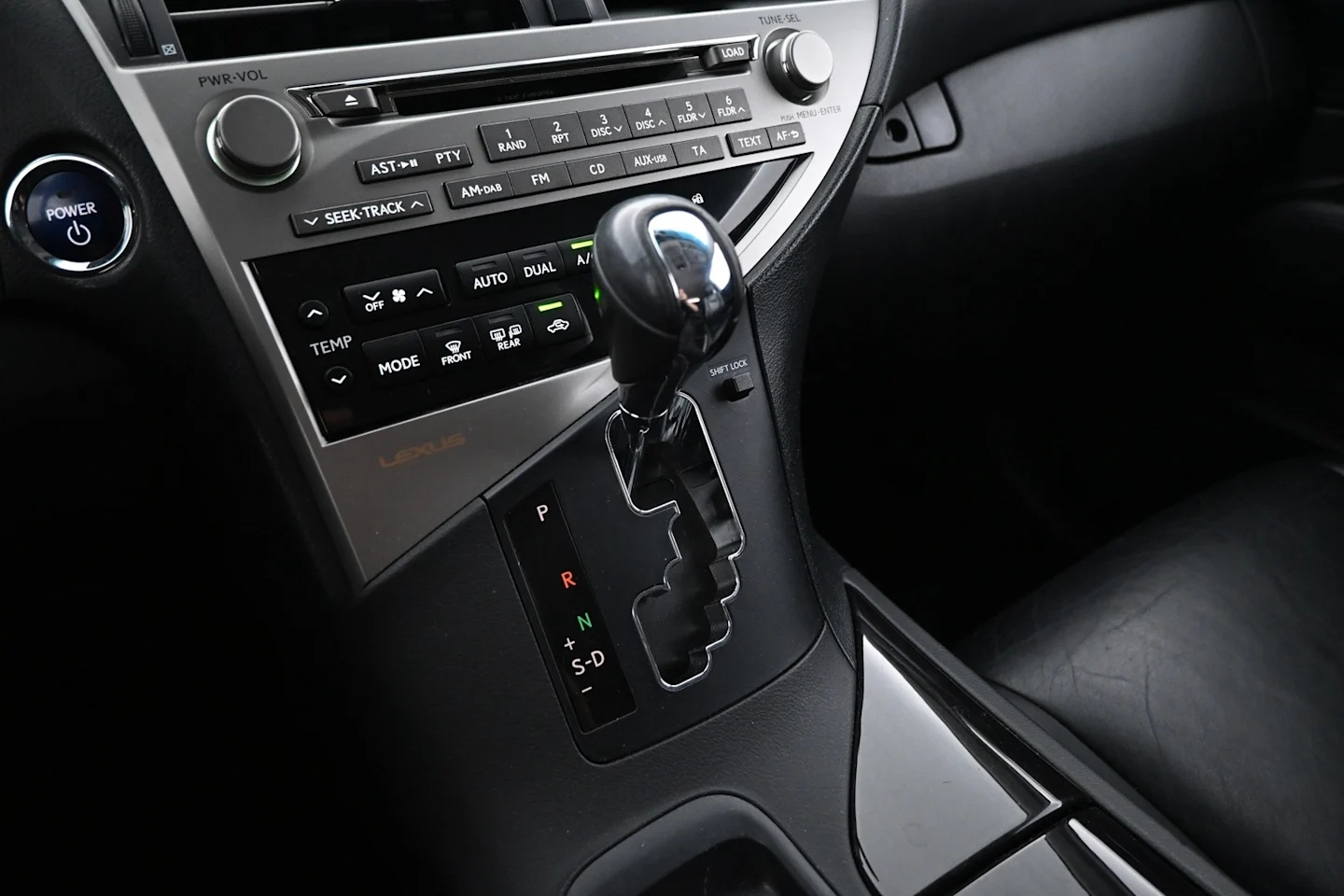 Car Image - bxB9whIr6xBNCU5fLLoVx