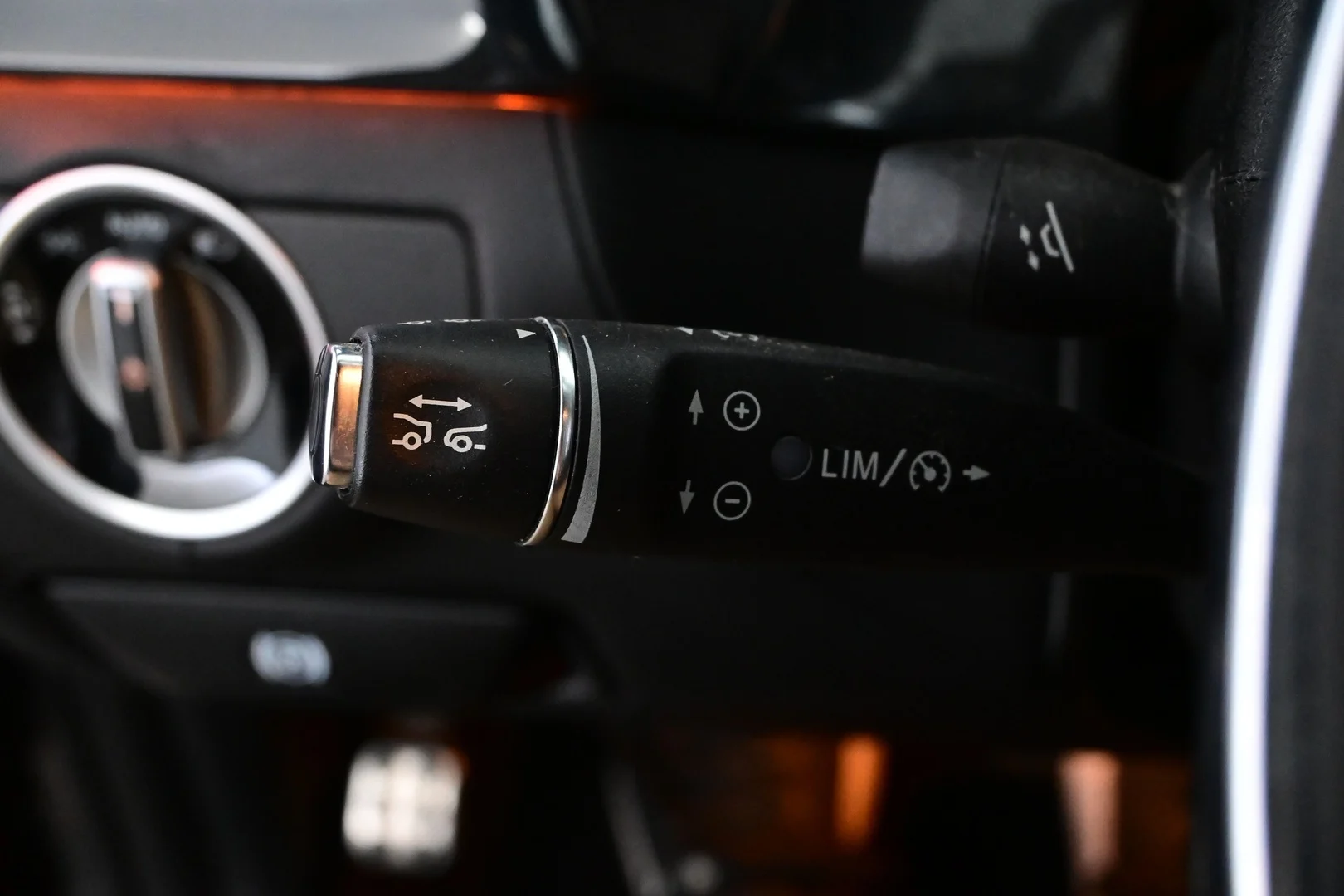 Car Image - 5kf1HhrL05B6zbieTvXmvt