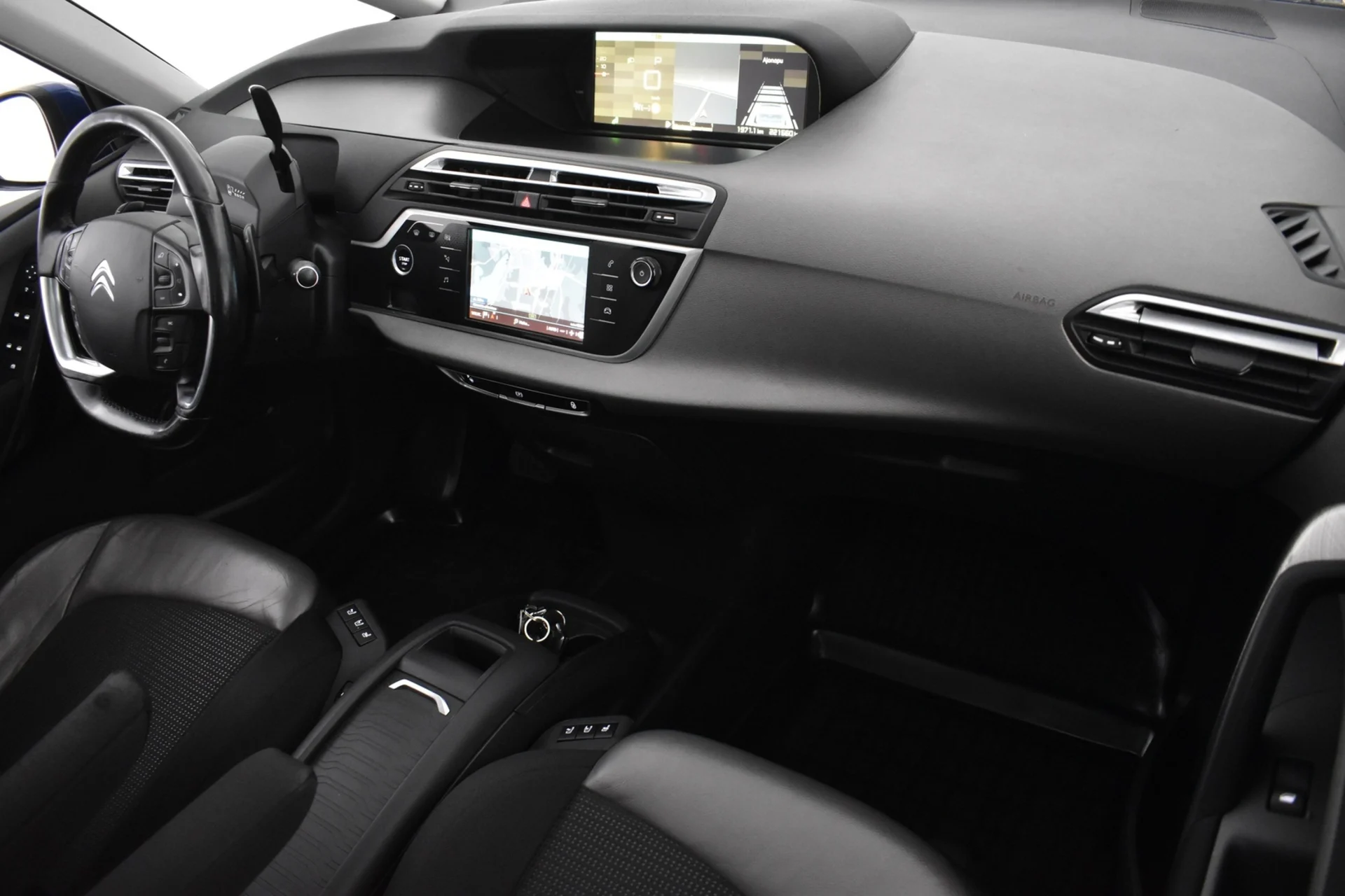 Car Image - 1MEumfSUFqoXwMNgeE9STc