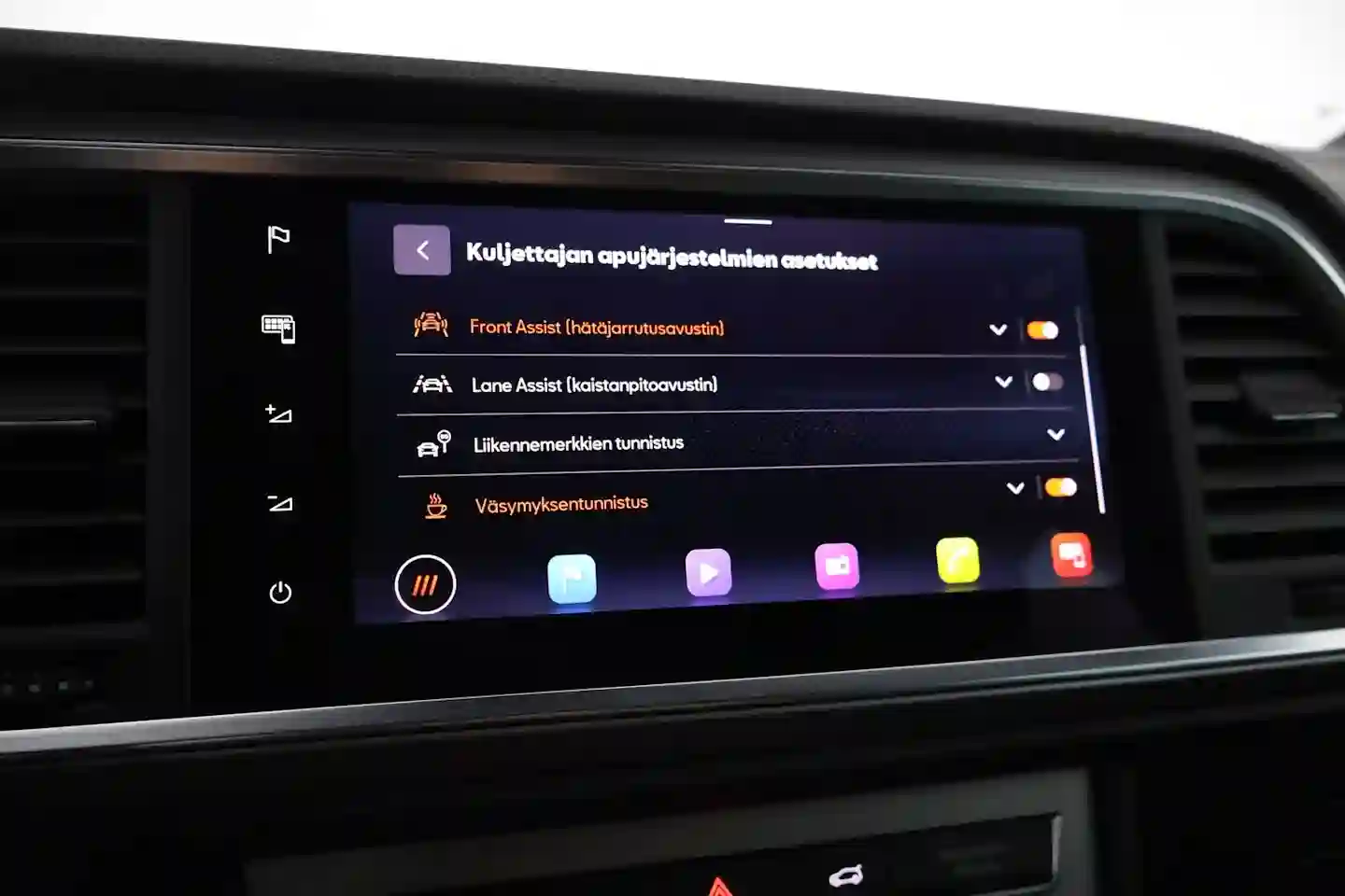Car Image - 2IDL9CaAIrZQ7dg9oBM20G