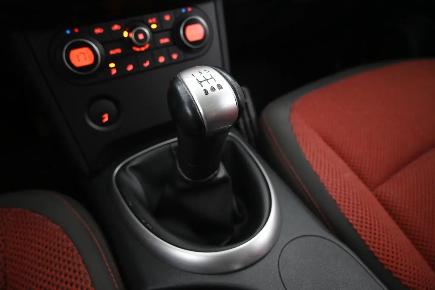 Car Image - 5Iq8XVcoJ3NDA5CDxuiECu