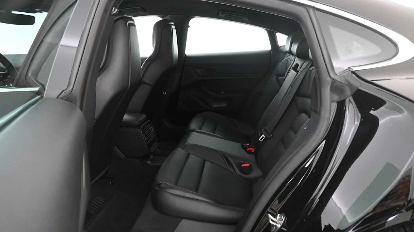 Car Image - 4UAOMMLBdlZNNDuZETAfjH