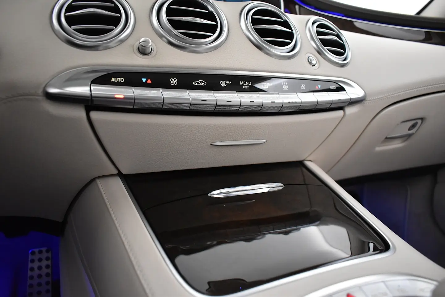 Car Image - 74tbtdTmXv75zwhlno32fJ