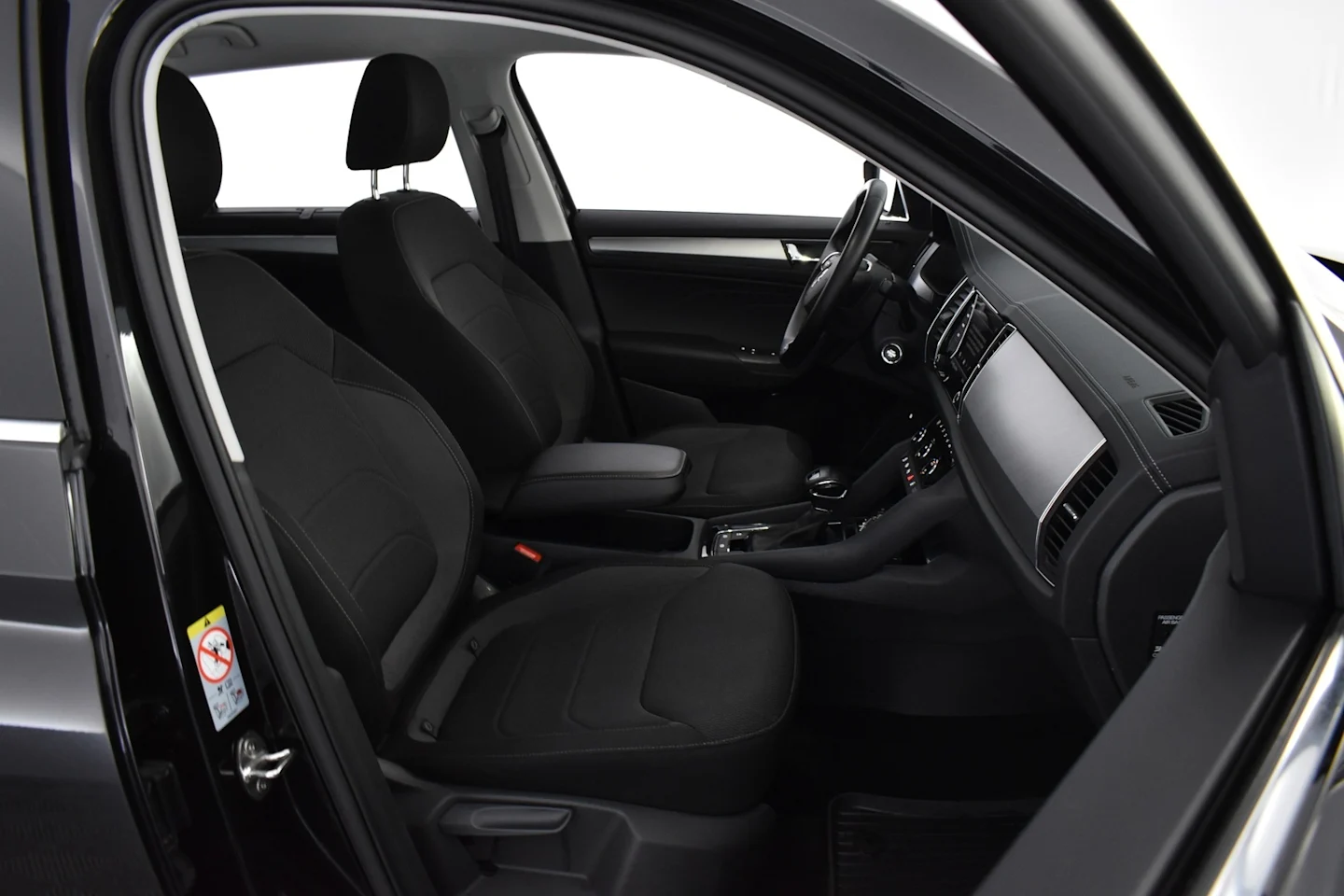 Car Image - 1KHr4Ns82uBRHv54eYKElQ