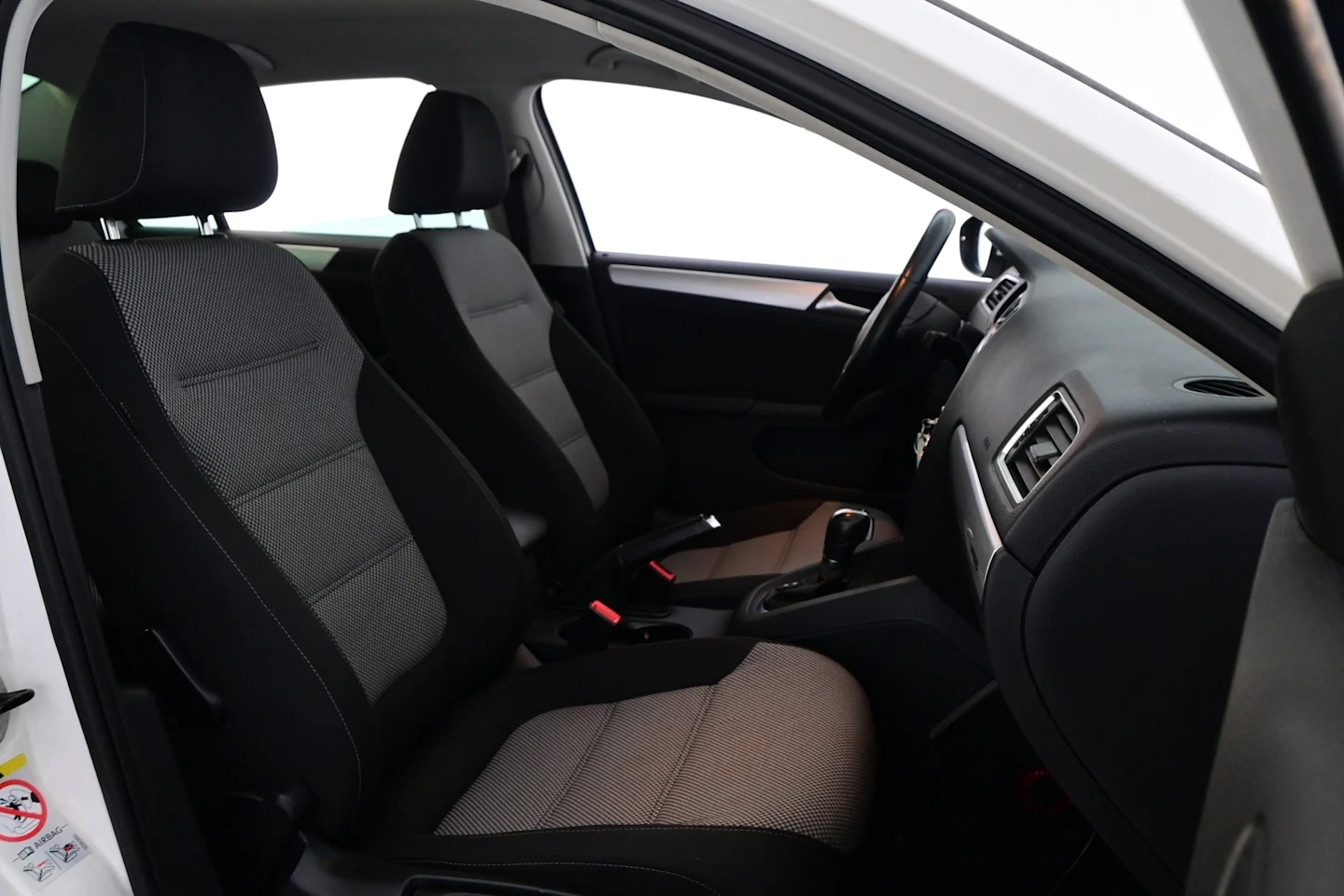 Car Image - 1h8ntuC8Kk024swyHiymay