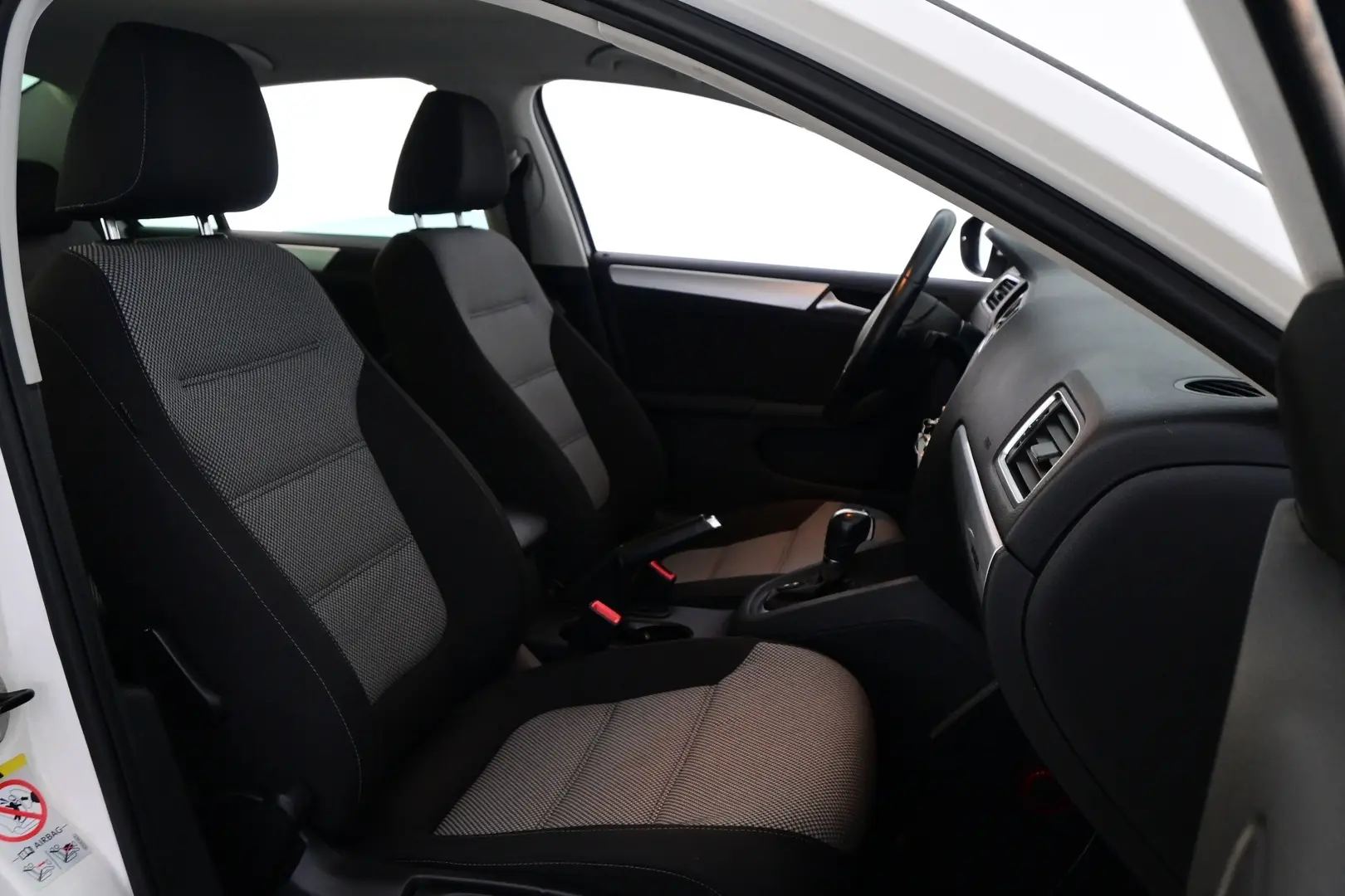 Car Image - 1h8ntuC8Kk024swyHiymay