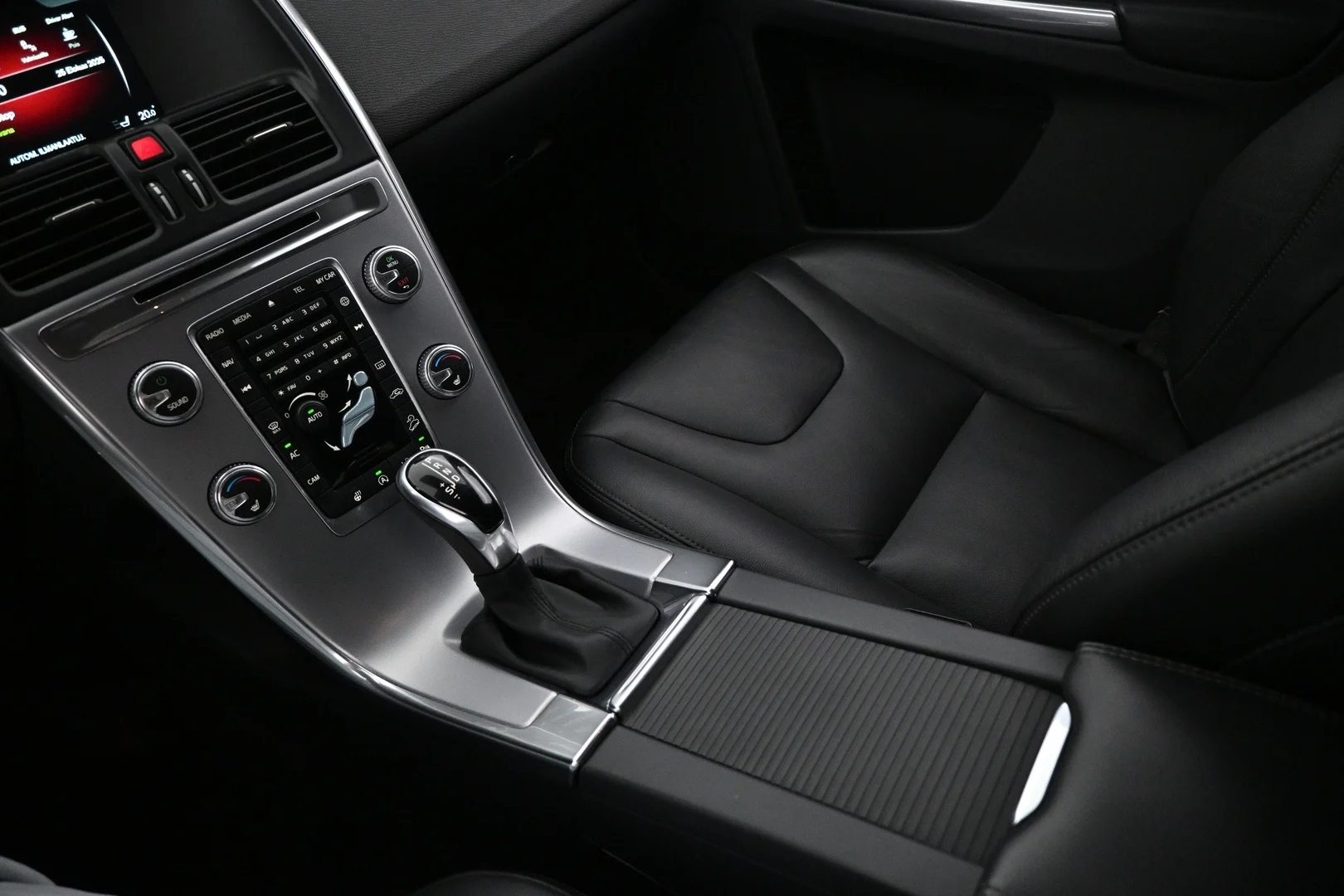 Car Image - 3uytBiyjFundjgfH4neJdh