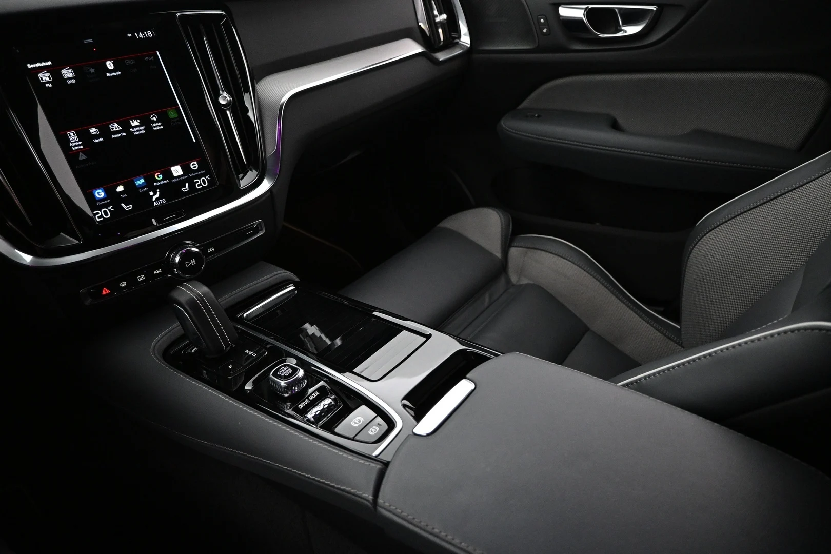 Car Image - 6kkPHiKwprAf9m3aHmhilY
