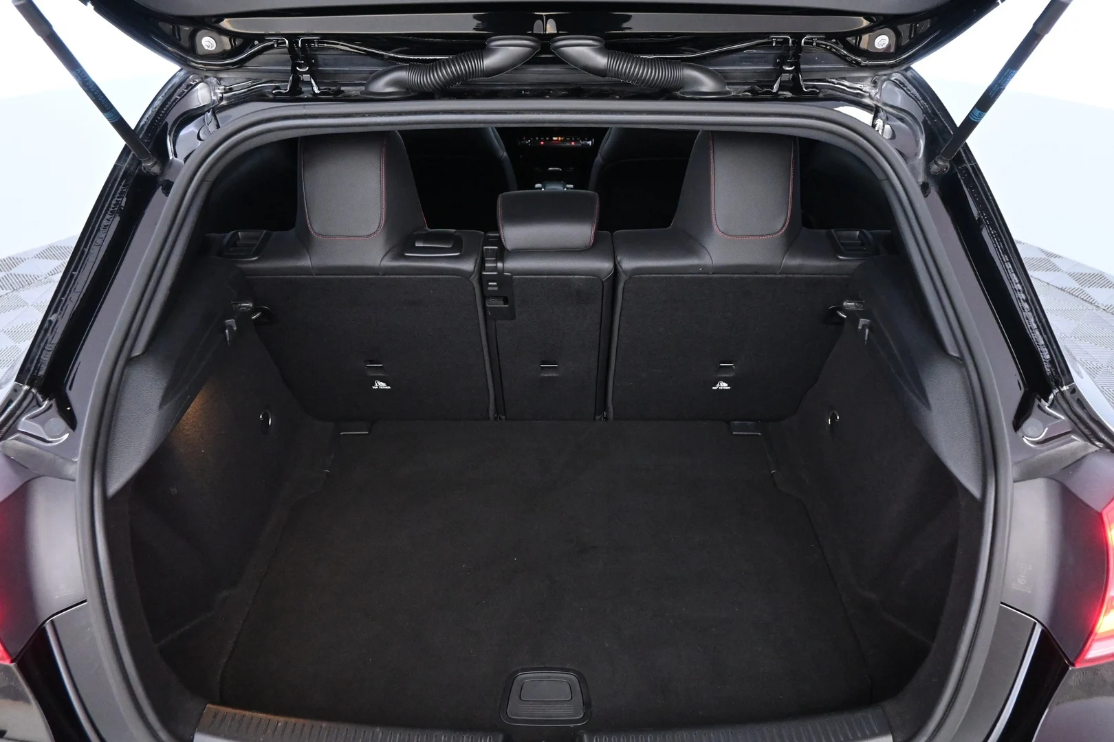 Car Image - 1yQUdH7C04u6ExTEyh1arX