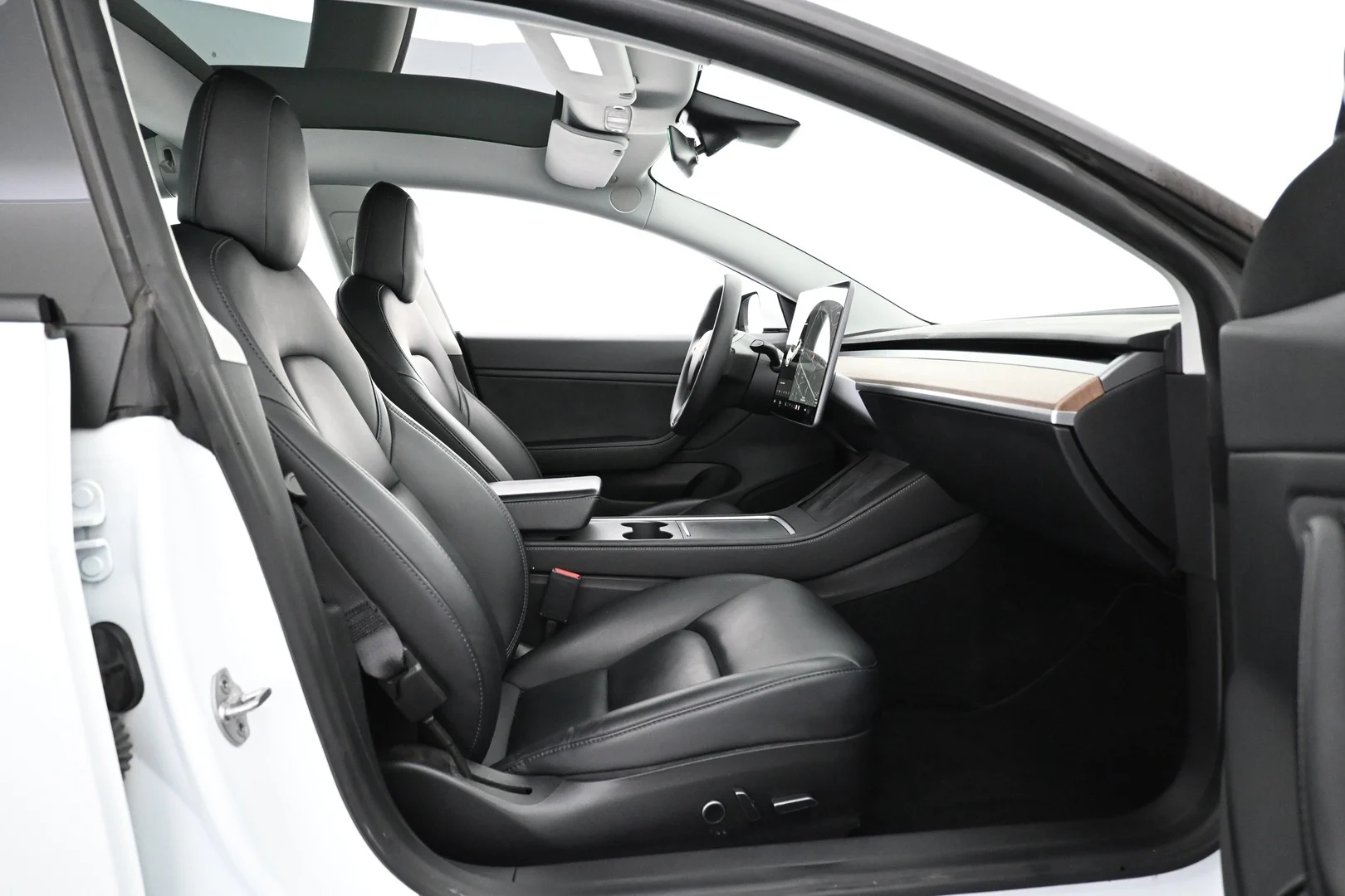 Car Image - 3C4se3zJKNuhcMnhRoJ1A7