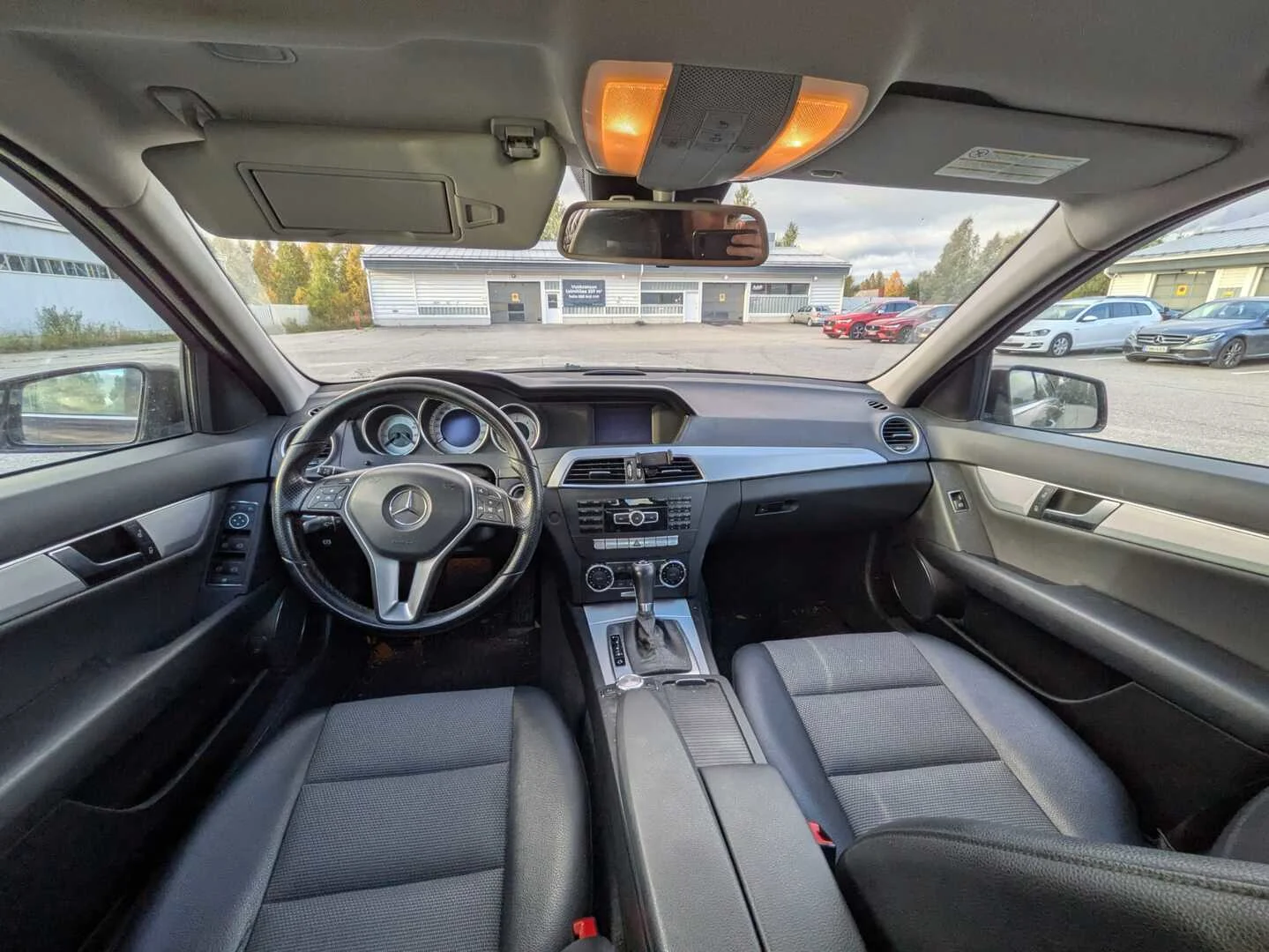Car Image - 32t7fh7cy50VlrdnC9UBsr