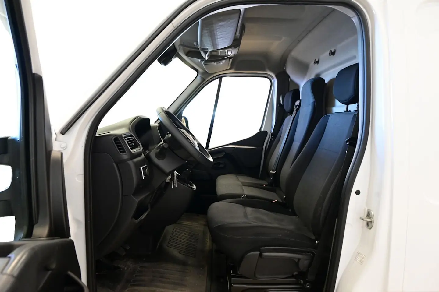 Car Image - 5V27YCCC7BDTdWcWprveON