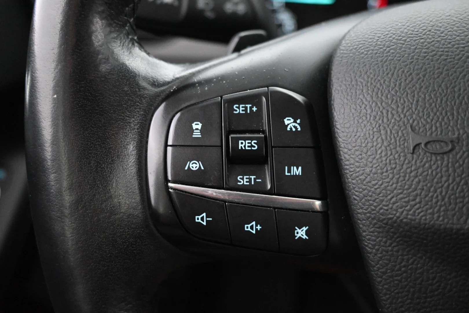 Car Image - 4My1VvHQuFdyeJdQvmVMUJ