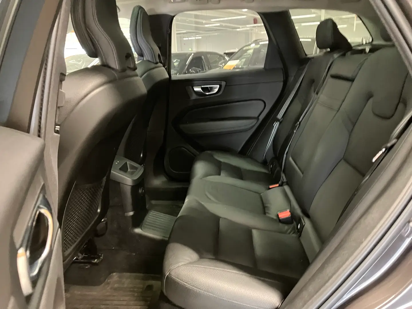 Car Image - 4GA5kaAzPtH1c5ZGeAdCUl