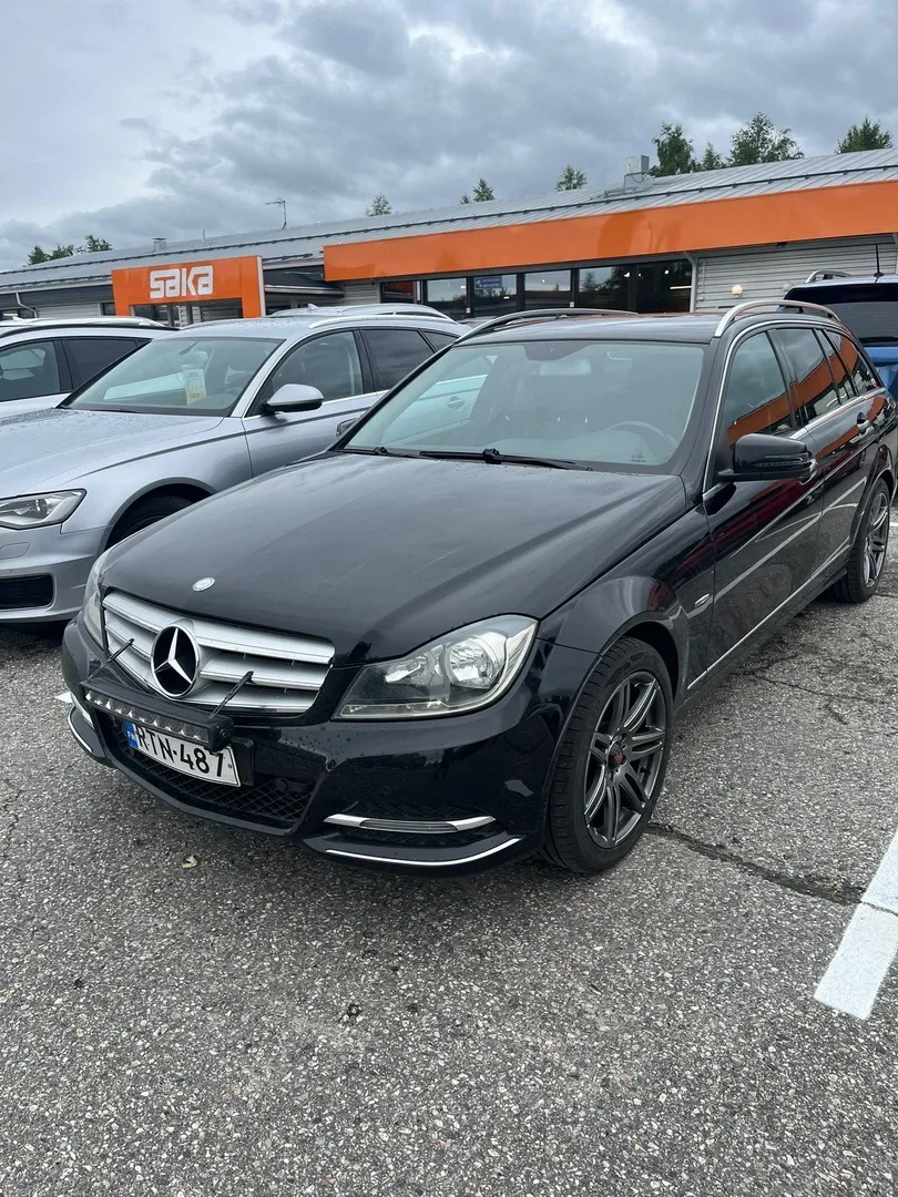 Car Image - 13LYeHBKy1ULsirdjZZ4F5