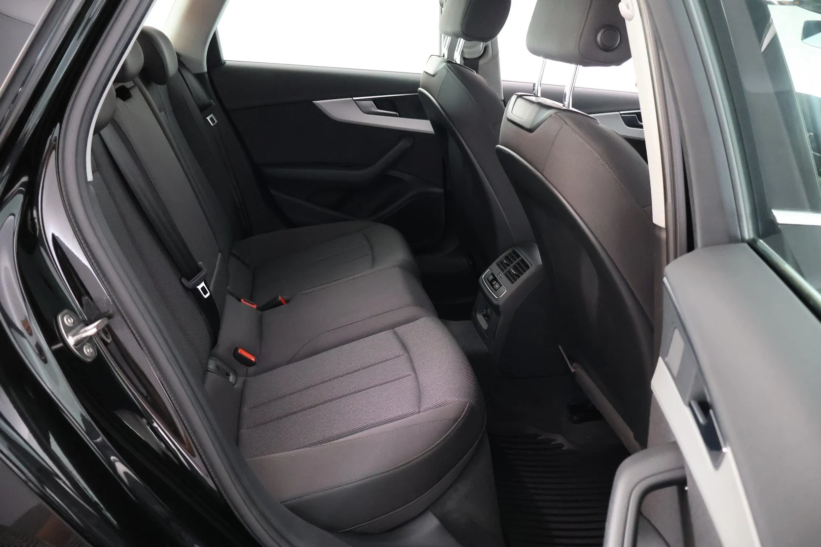 Car Image - 5tAxKWXIaJONtJQxaiWnAQ