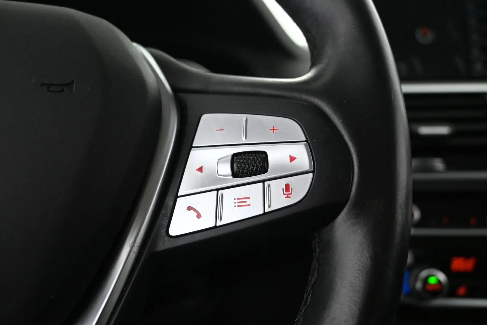 Car Image - 47kYgrp810B0qFwwN8bBXW