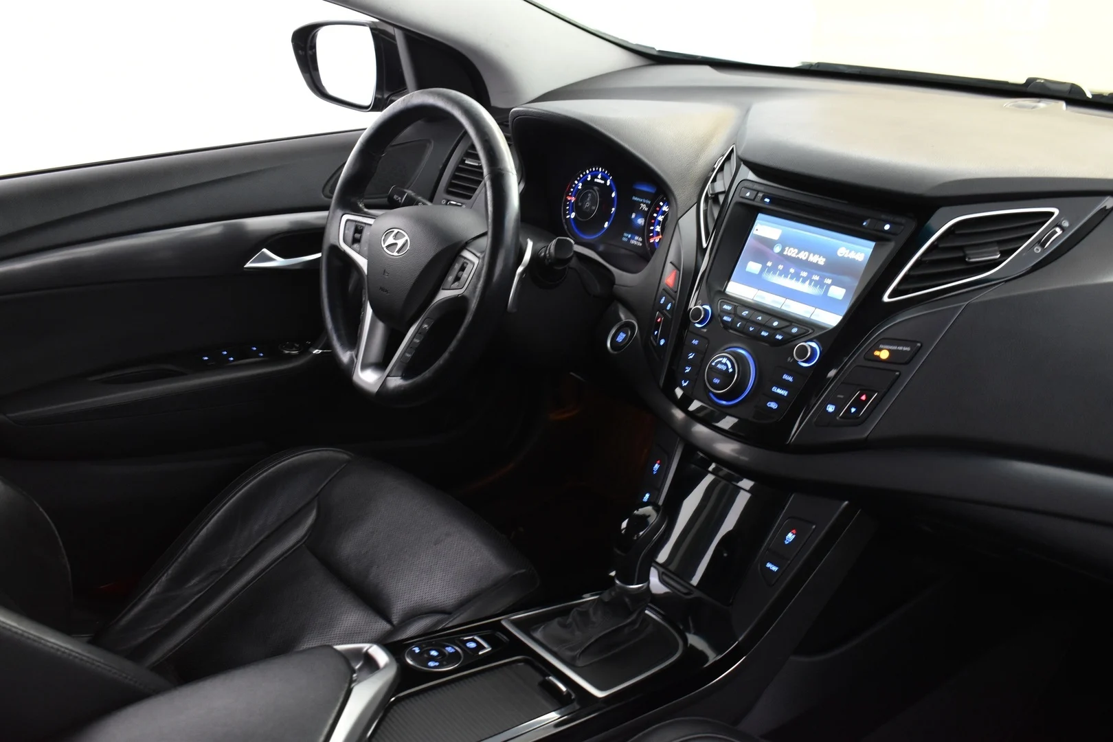 Car Image - 1uo3h7D3nxgGfLhTnbJzvL