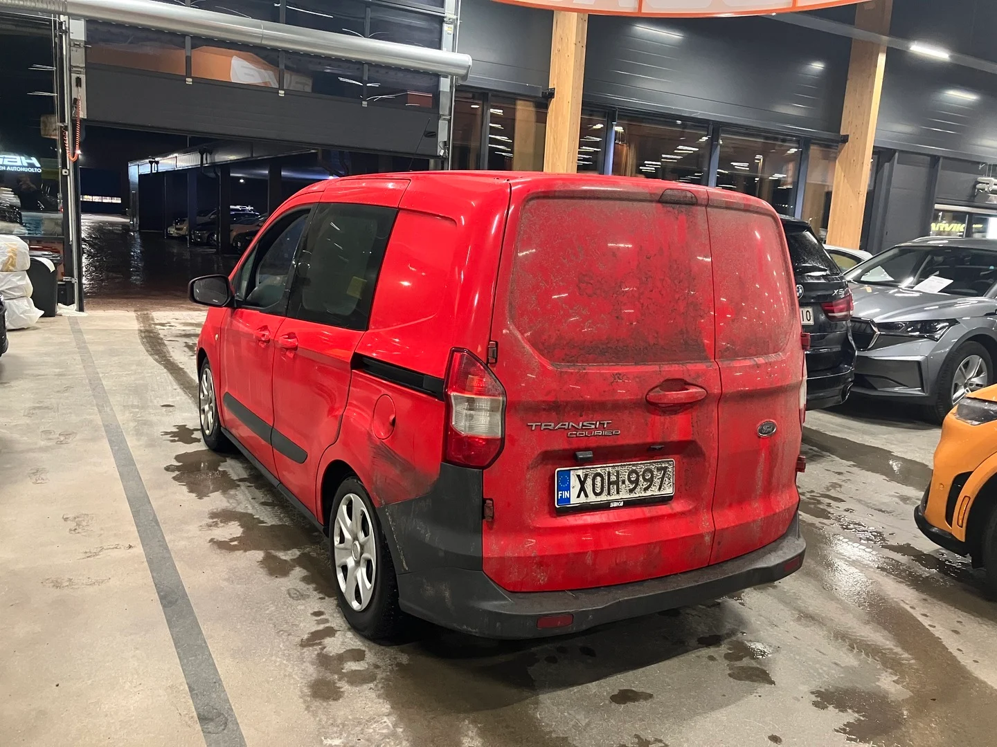 Car Image - 7ImO1XC7Yxyujx3bydFeTi