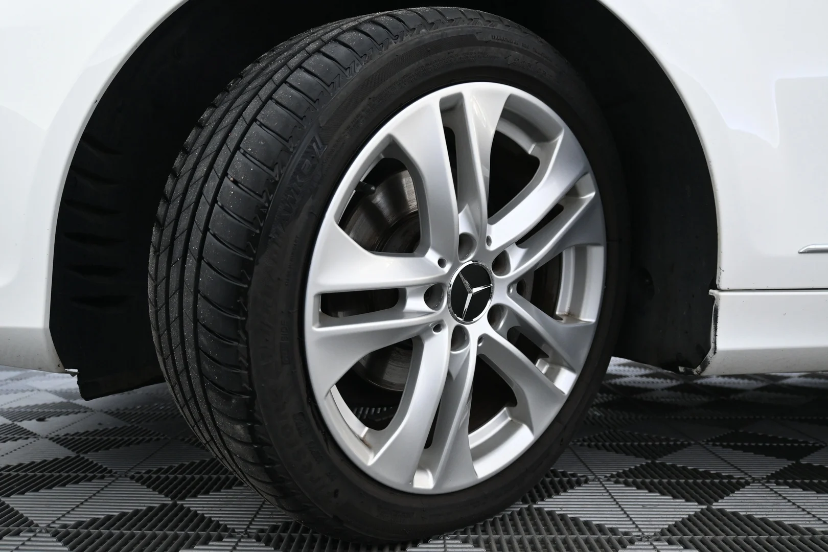 Car Image - 67QPSRZQPLyZaoZXsnsQJL
