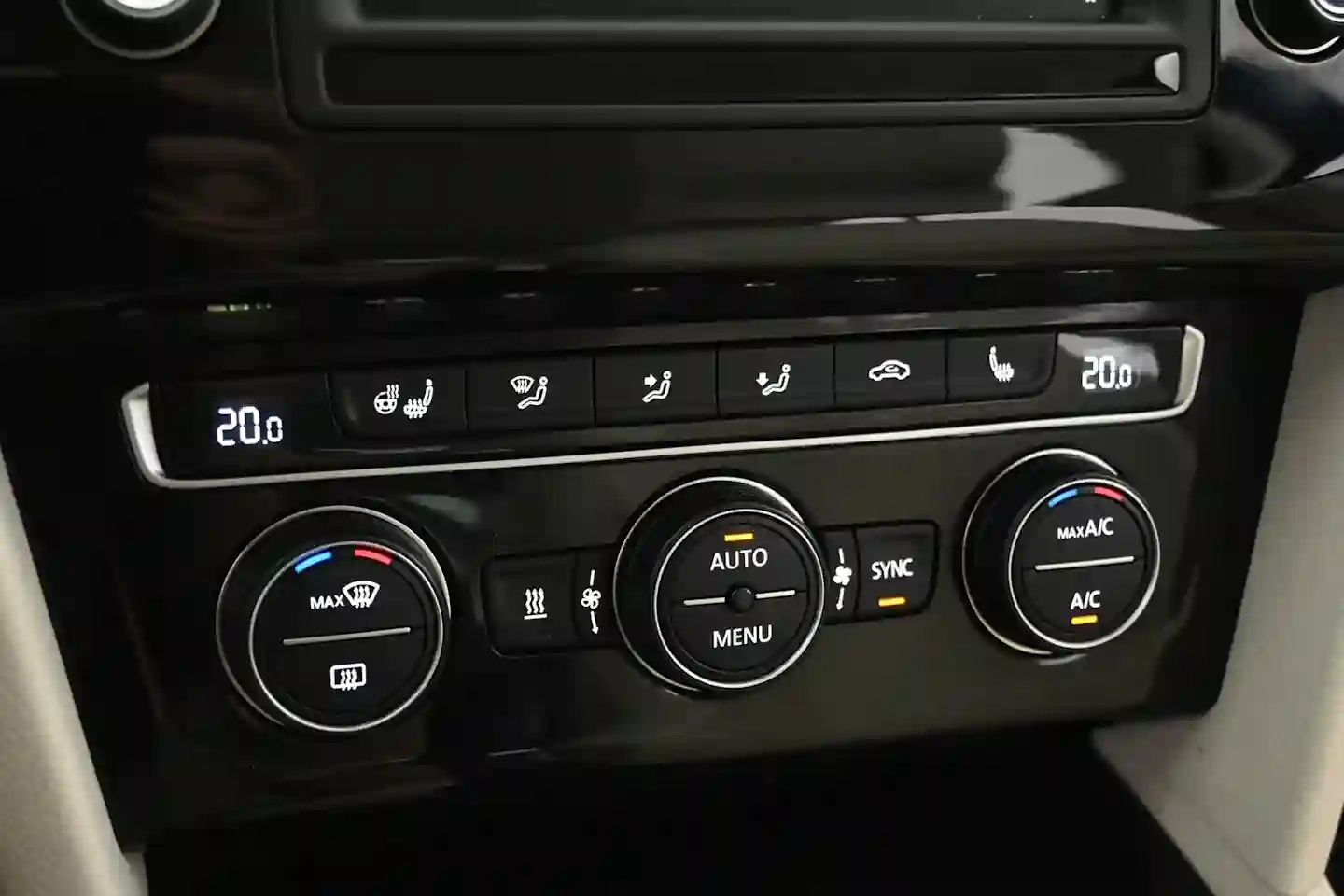 Car Image - iEyxyt8wNVpzfceczsdSw