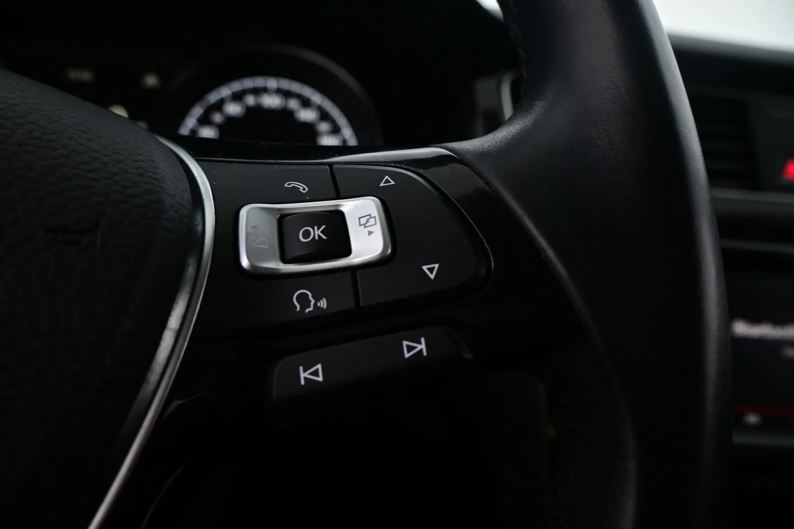Car Image - 4LTgE7eV4PO4Hd19Tus1i3