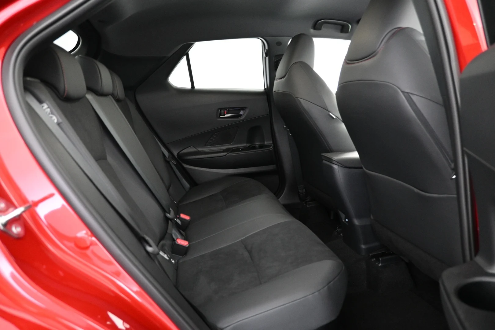 Car Image - lpjBrxA40niqlrvdb02Cp