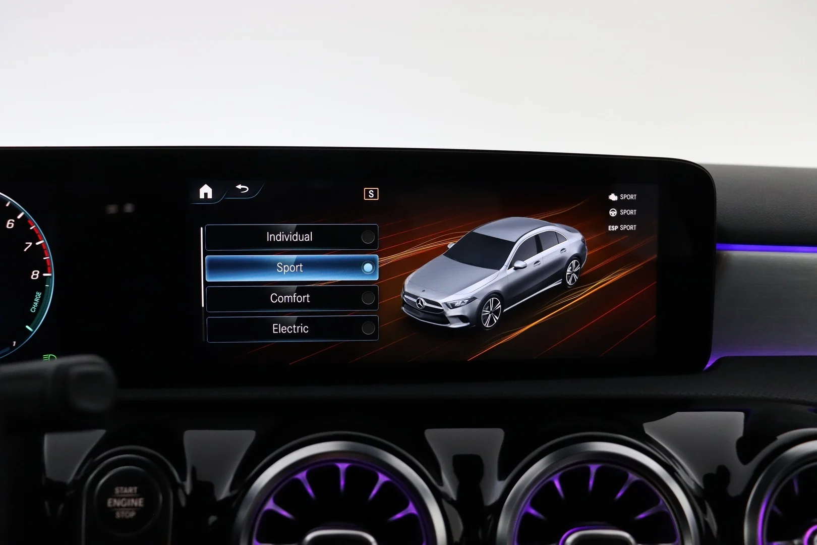 Car Image - 2w3aaUUpwwbrUfxaOp8Ati