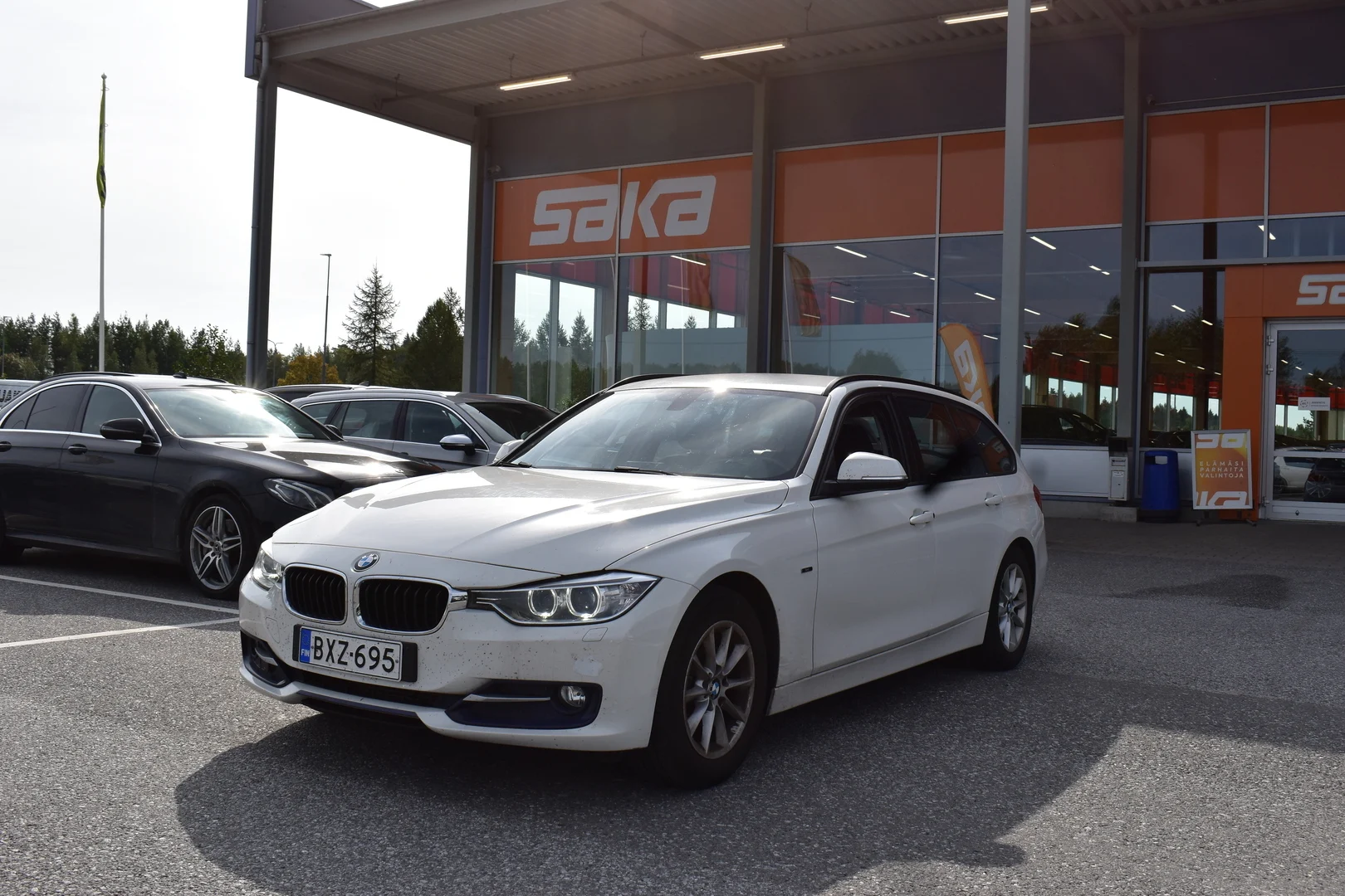 Car Image - 2lJA5xKjiqowcPIt8NggUK