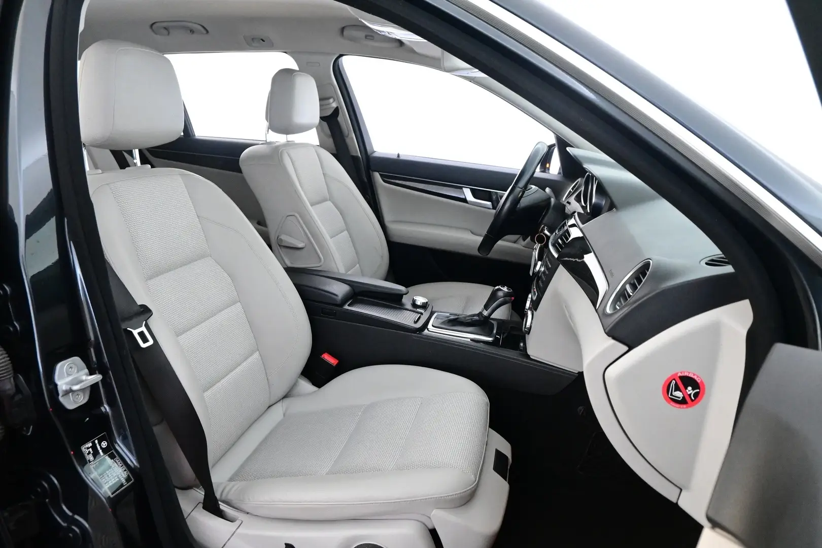Car Image - 4akd8dqgzXy9COHV6QAsP6