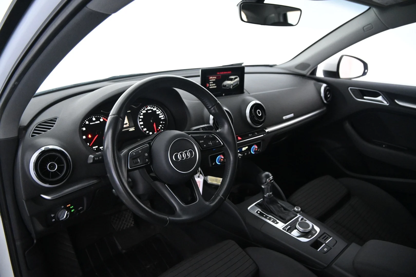 Car Image - 78IIM82vVBgsLxLSCsTKOQ