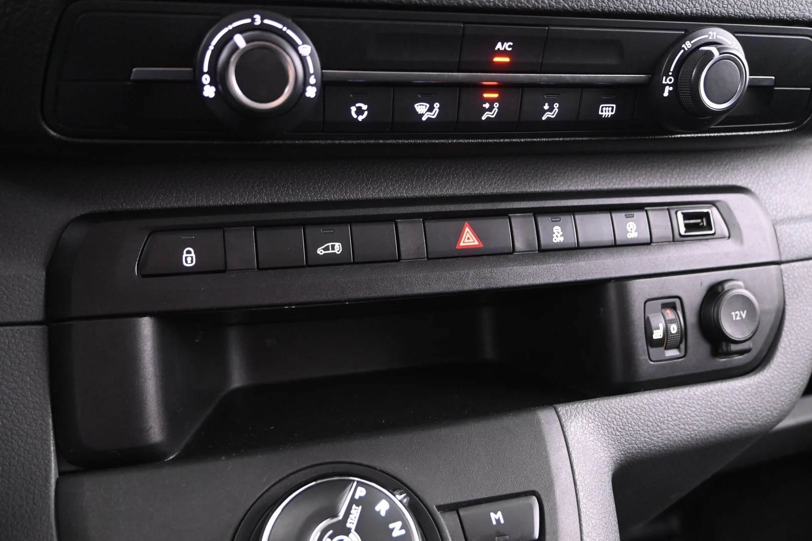 Car Image - 54n9neDxX7Dd7JbydJZxhR