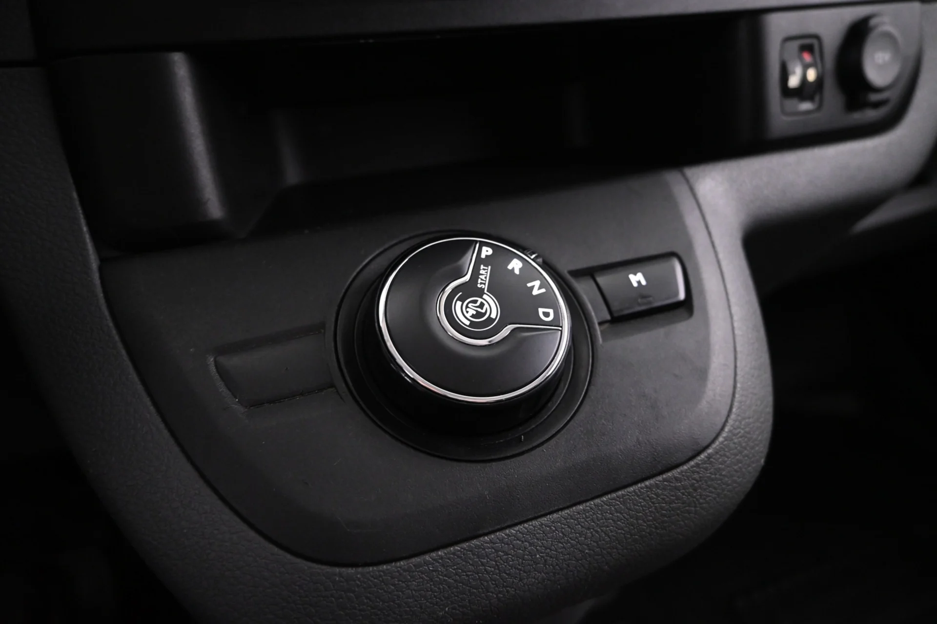 Car Image - 54n9neDxX7Dd7JbydJZxhR