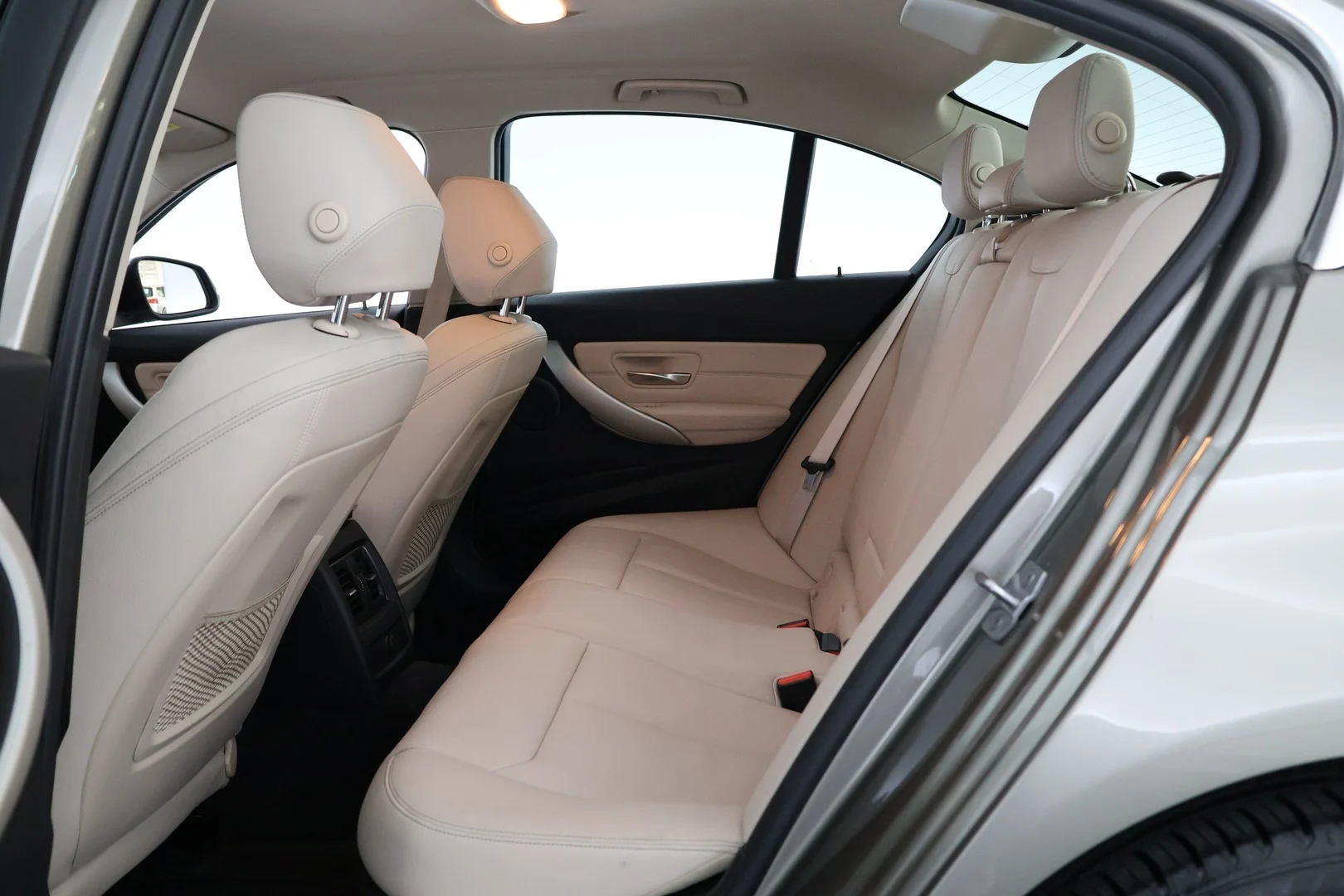 Car Image - 6yn35AYxzEgKTNM6z9IOZO