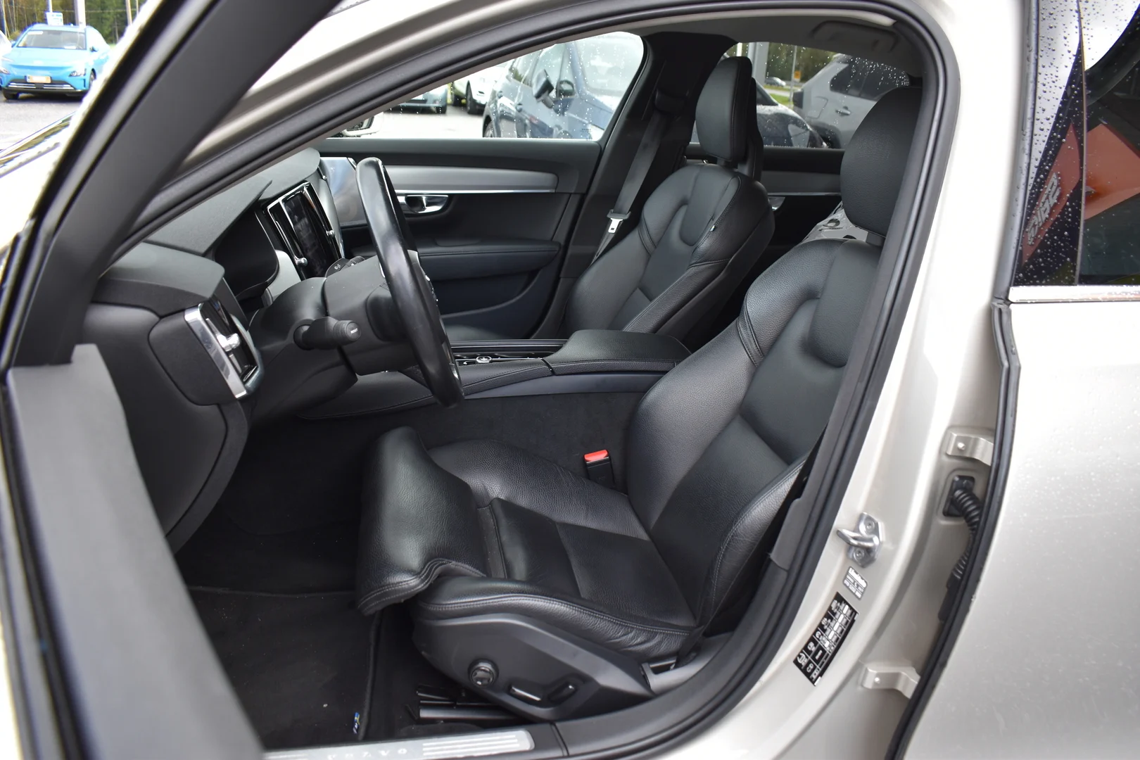 Car Image - 5EUmXWR7XA0ACkJE3c5i03