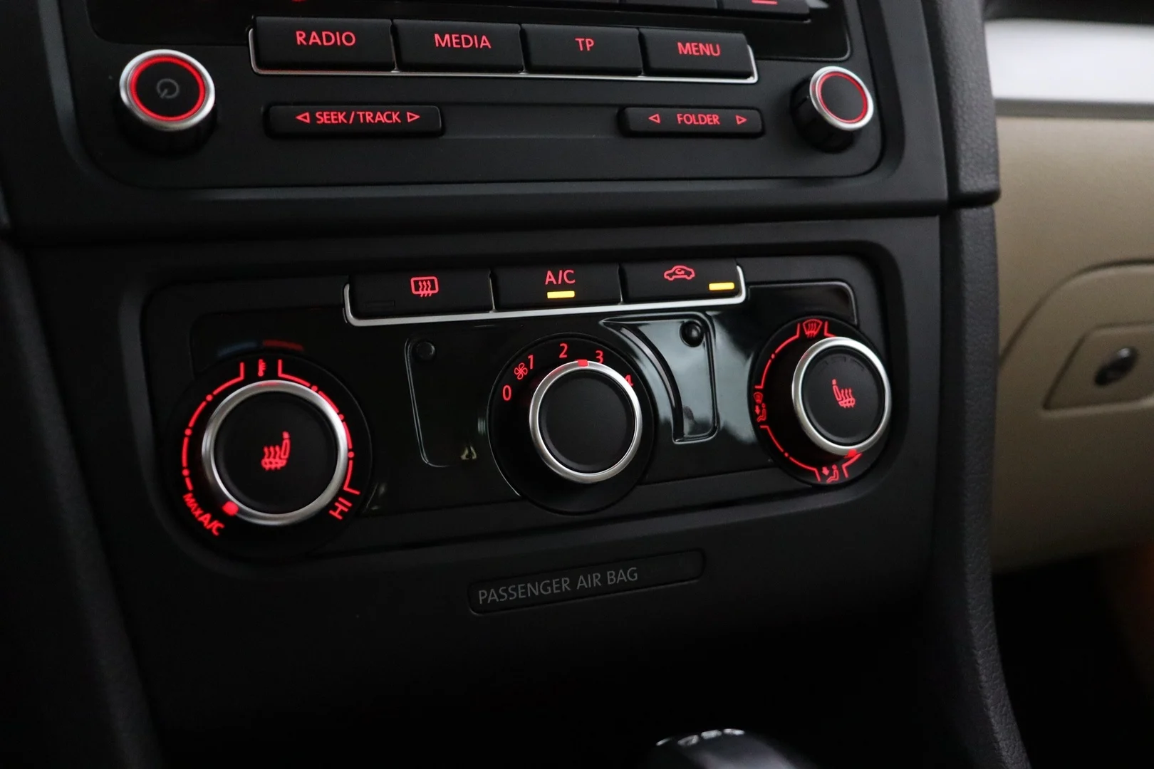 Car Image - 6u4r6qTpt5qz7IsFs4nkVT