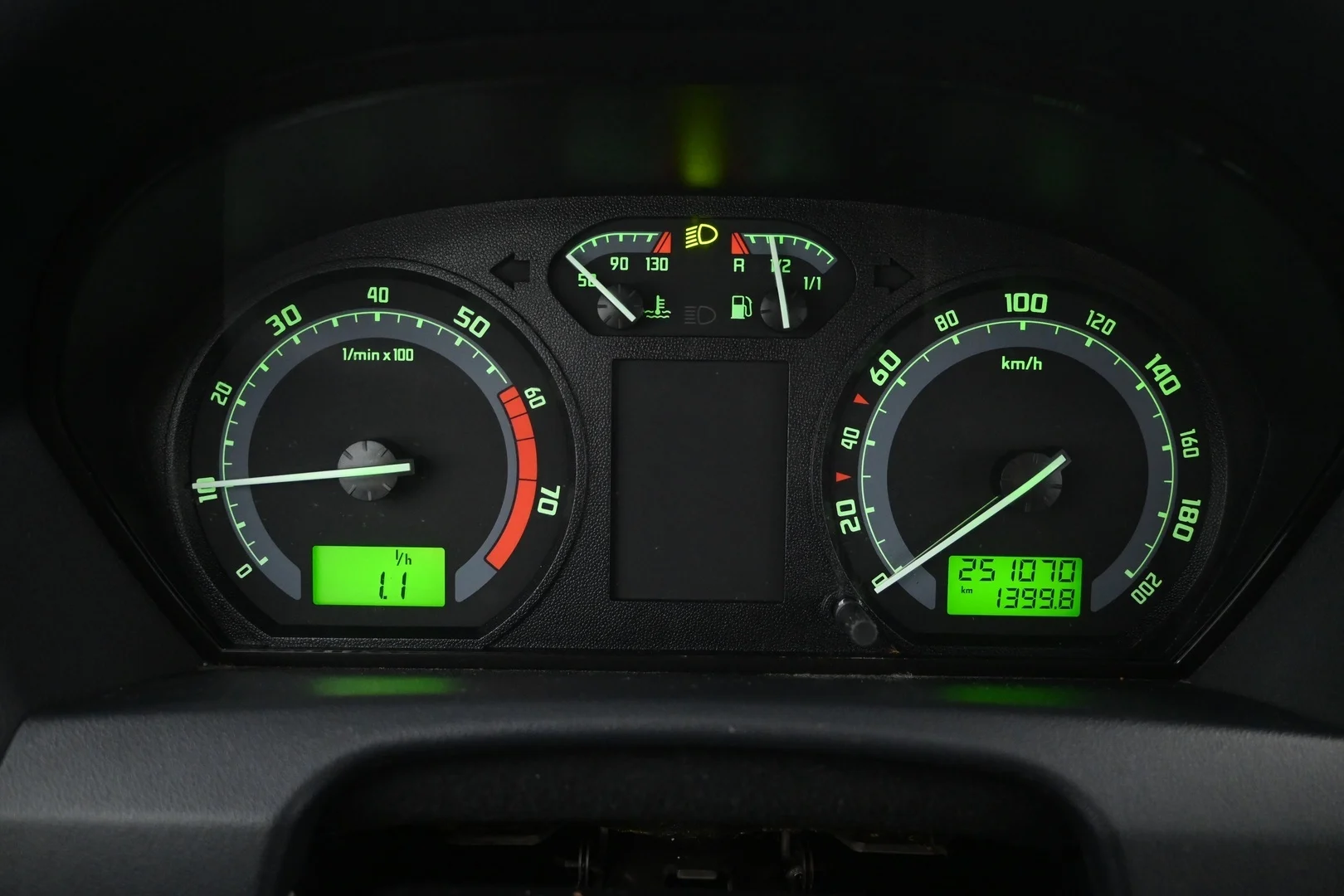 Car Image - 5C6adcVBRop5jwZI280Npl