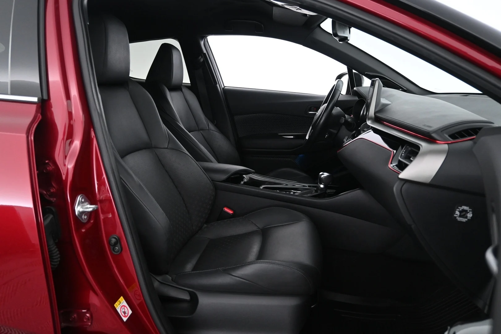Car Image - 6u5OeqXuWomeM6A2e4Kpwl