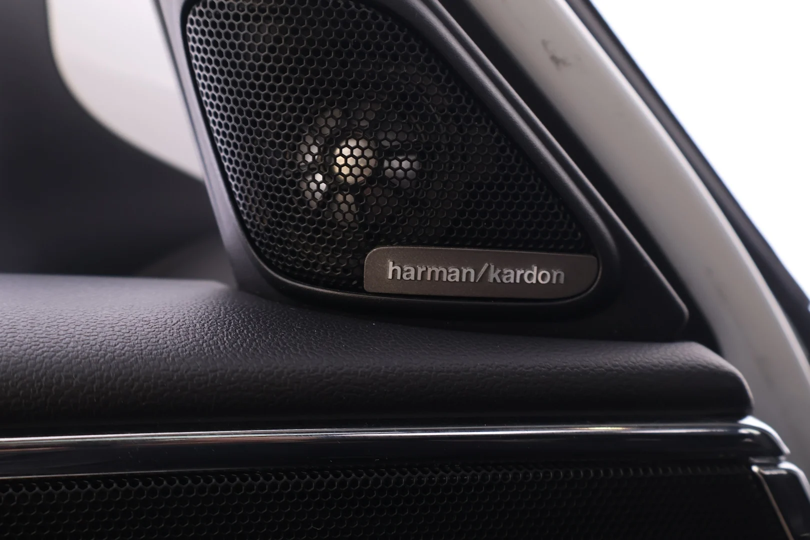 Car Image - 5ufhoI1aldA6EqCn2RrxmY