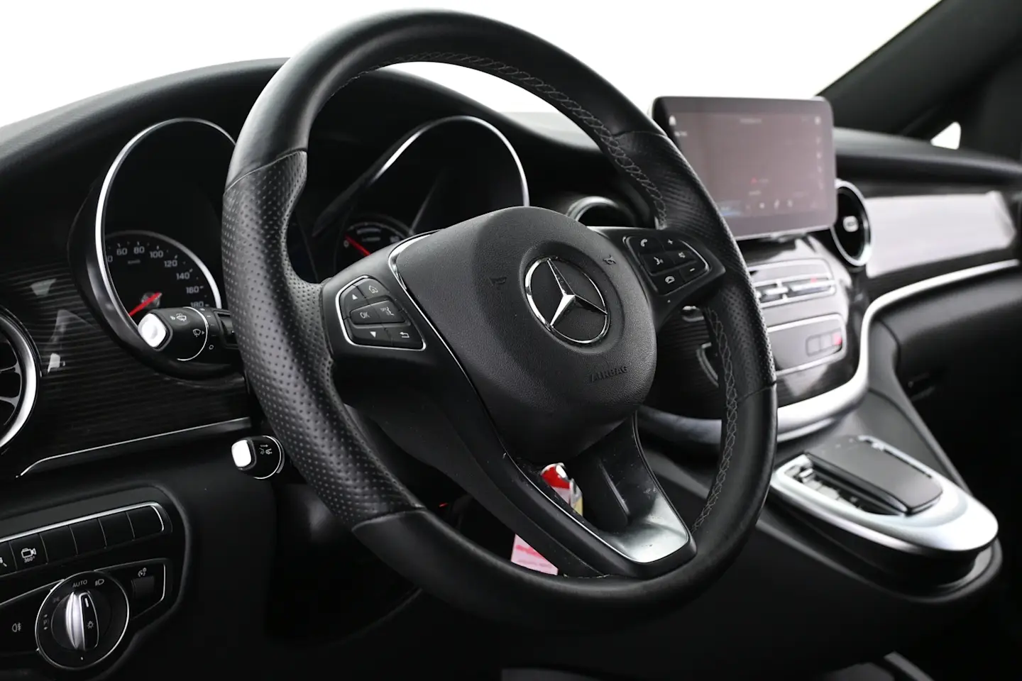 Car Image - 1KVC5KjoAOwUEIVlwmcQZj