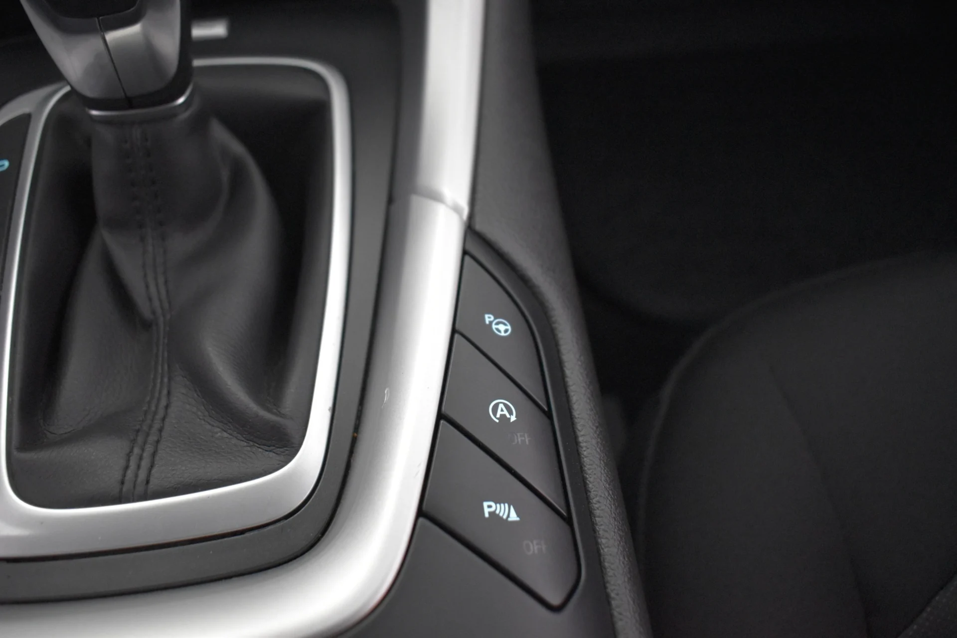 Car Image - 5mly9msQ9cVHo0IlciK1i4