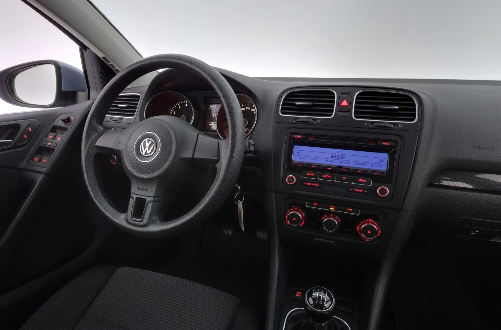Car Image - 1xT4NYWlOSPLvOQvOzMCxe